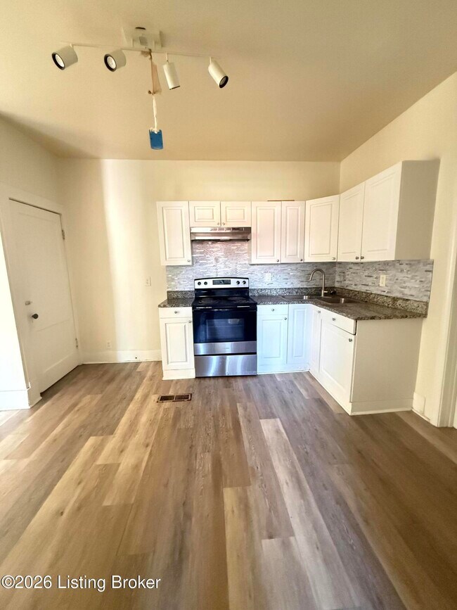 Photo - 1120 Weller Ave