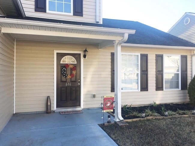 Photo - 616 Fountain Brook Ln