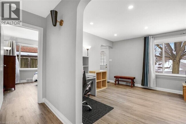 Photo - 102 Kribs St