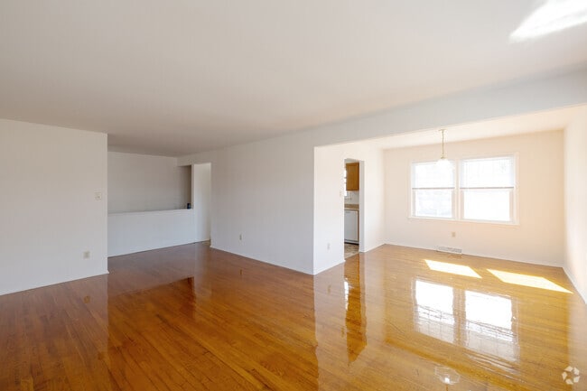 2BR, 1BA - 1200SF -Living Room - Latham Village Aptartments
