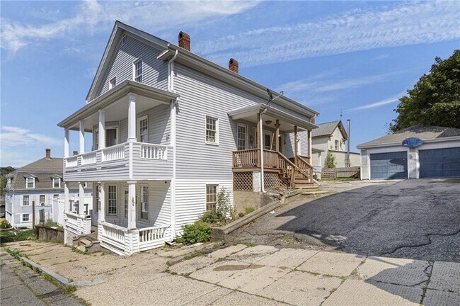 Photo - 84 Spring St