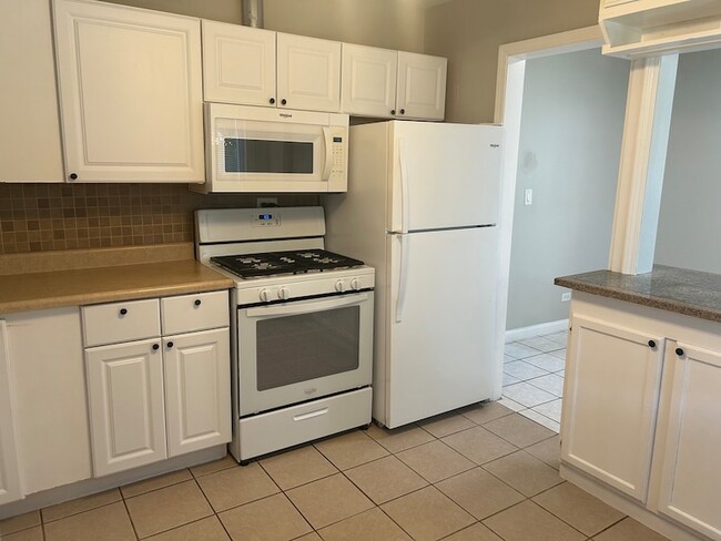 Photo - 6847 Hawthorne Ln