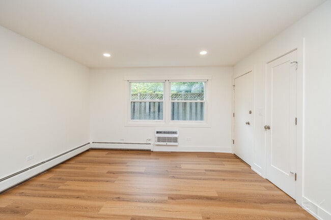 406 Franklin Ave Unit 1B