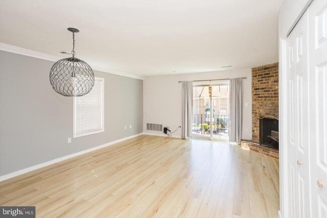 Photo - 933 S Rolfe St