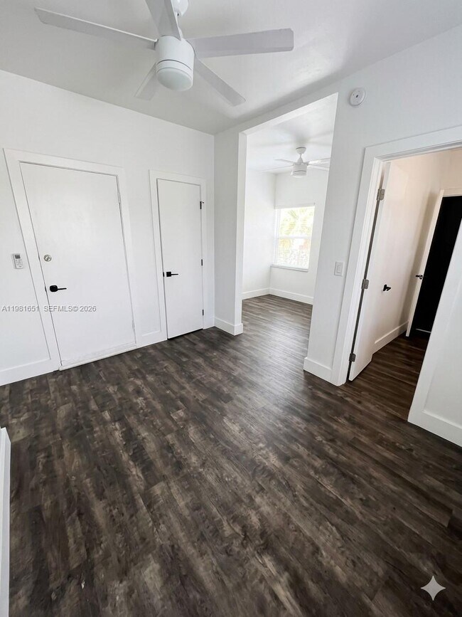 Photo - 317 W 28th St Unit 6