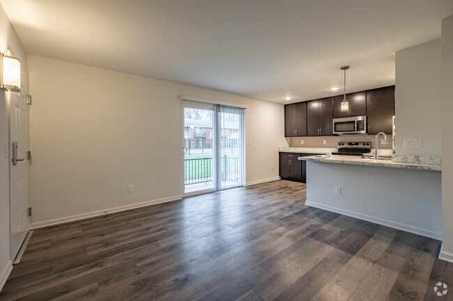 Interior Photo - Colonial Gardens Rental