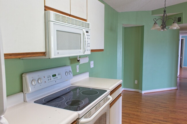 Photo - 2269 Essex Dr Unit 2269 J