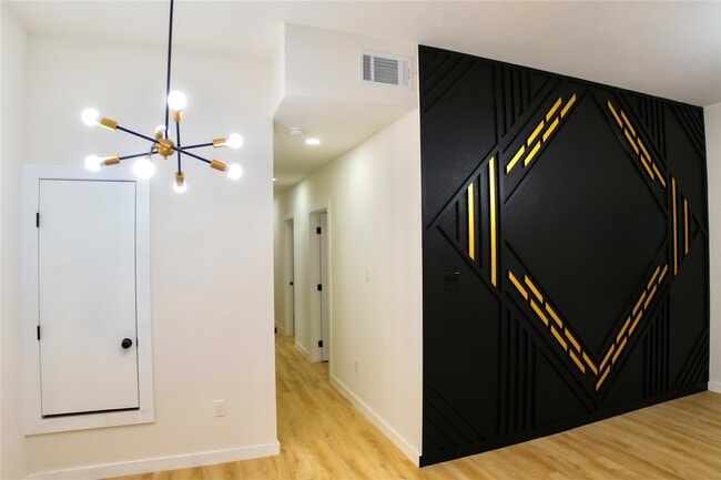 Photo - 9705 Garcroft St