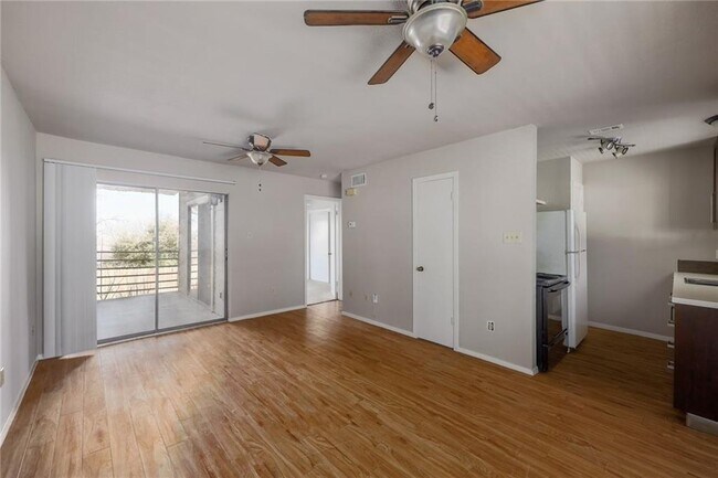 Photo - 1514 Parker Ln Condo Unit 109