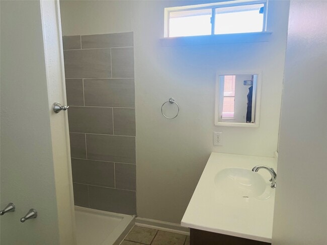 Photo - 3907 Windmill St