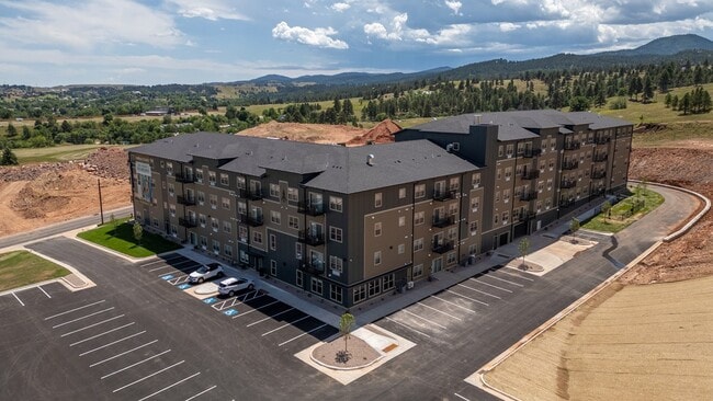 Building Photo - Hollow Gulch