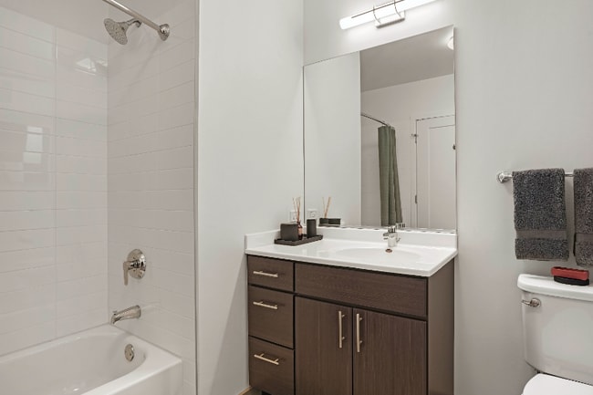 Photo - 158 W Superior St