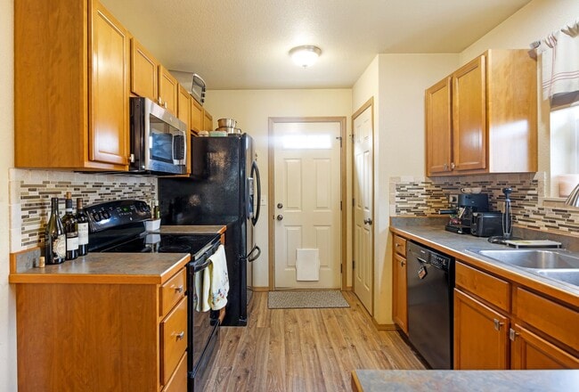 Photo - Gorgeous 4 Bed / 3 Bath Home on Hermione Lane!