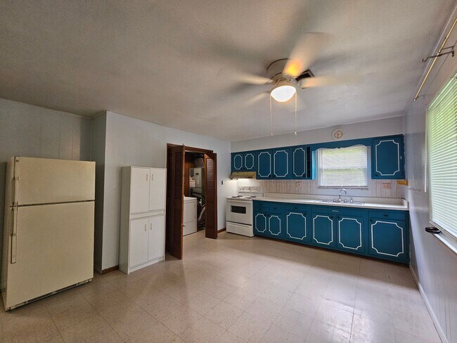 Photo - 349 Gilmore St Unit 349A