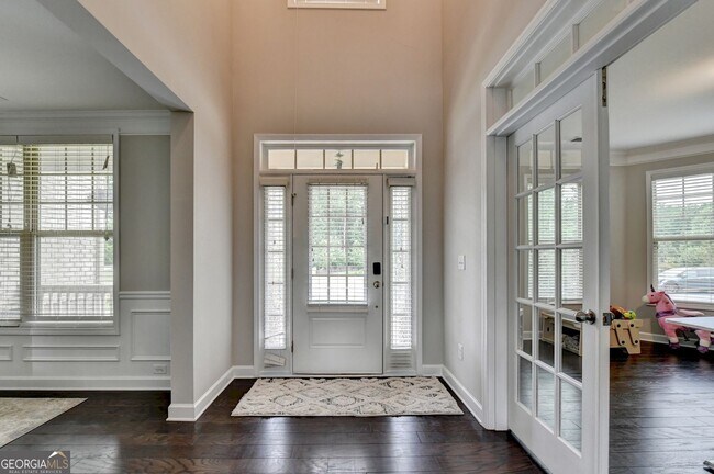 Photo - 6035 Ashborough Park