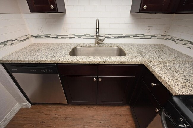 Photo - 502 E Mariposa St Unidad 101