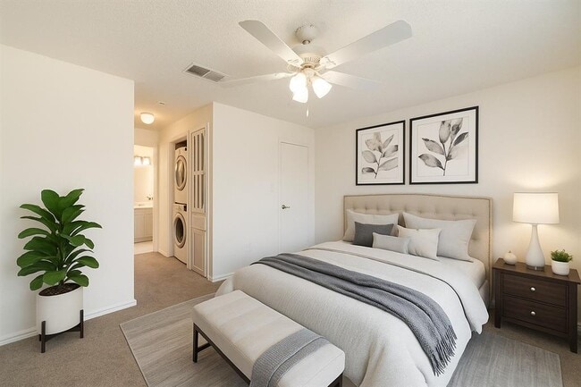 Photo - 1202 Thorpe Ln Unit 402-A