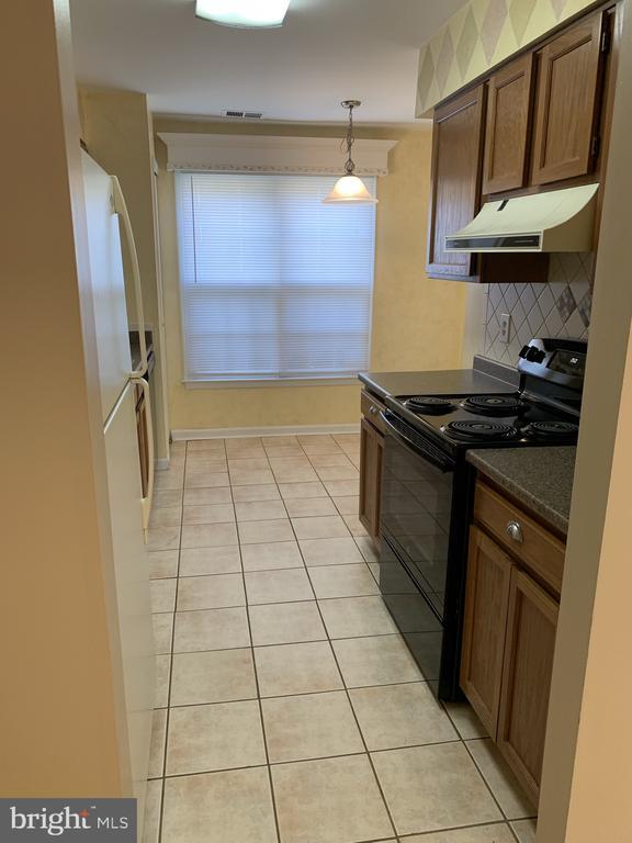 Photo - 22319 Mayfield Sq