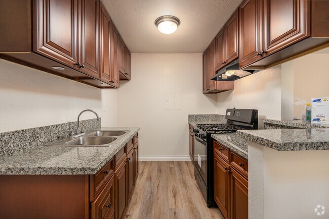 Interior Photo - El Conquistador Apartments