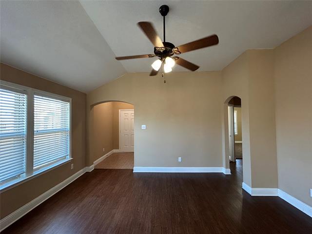 Photo - 5865 Fir Tree Ln