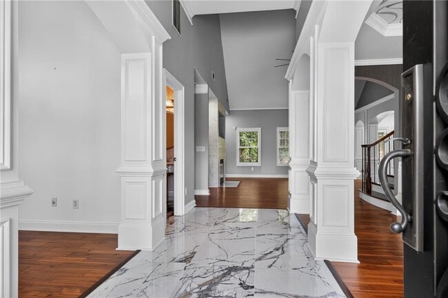 Photo - 5428 Spelman Dr