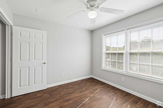 The Princeton 2BR, 2BA - 950SF - Second Bedroom - Lawyers Ridge Apartments