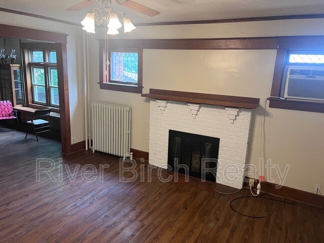 Photo - 811 S State St