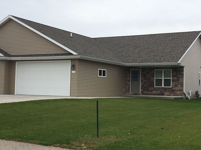 Exterior - 1728 Lily of the Valley Dr House