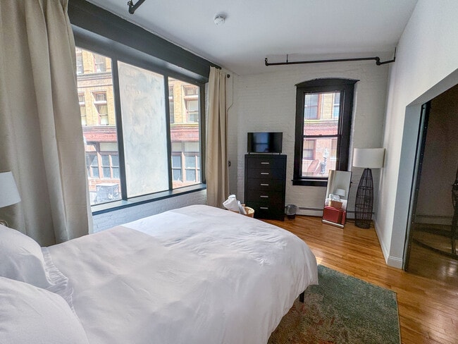 Photo - 13 Stanhope St Unit 13-19 #2A