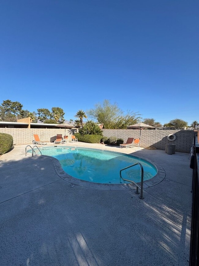 Photo - 4549 E Bellevue St