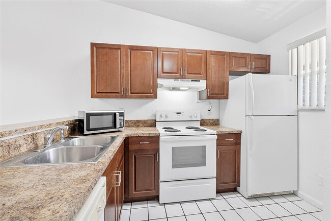 Building Photo - 3562 NW 91st Ln Unit 3562