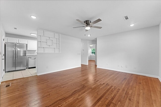 Photo - 1666 Oakland Ave