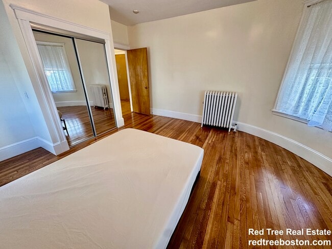 Photo - 124 Glenville Ave