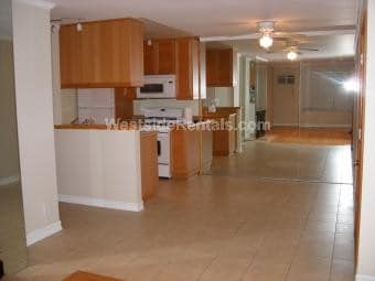 Building Photo - 3640 Cardiff Ave Unit 115