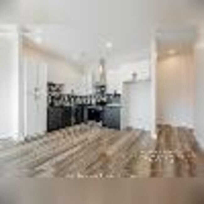 Photo - 1861 Zeta Way