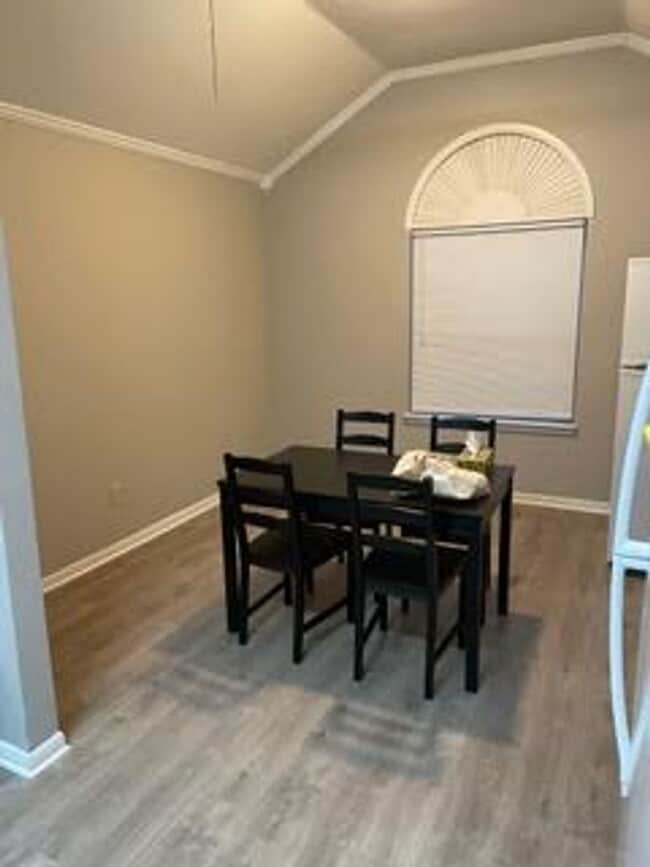 Photo - 2618 S 2nd St