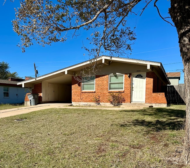 Photo - 4031 NW Lindy Ave