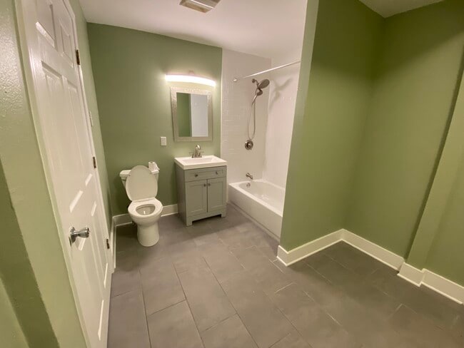 baño1 - 2727 Onzaga St Unidad 2727