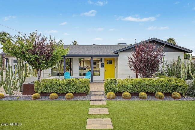 Photo - 6929 E 6th St