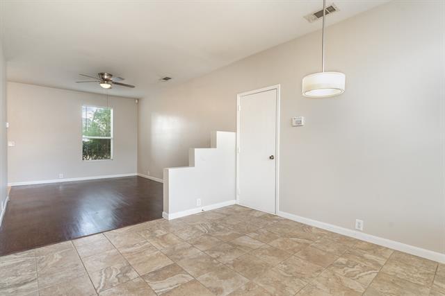 Photo - 815 Carlton Rd