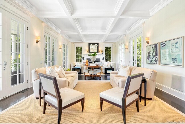 Photo - 10 Horse Meadow Ln