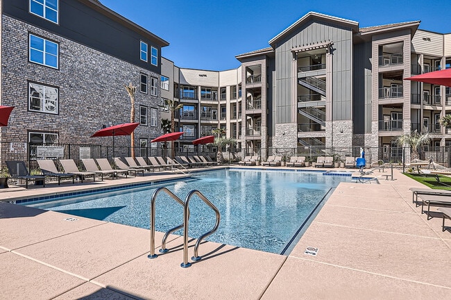 Piscina | Garrett Harvest Junction West (Representante)