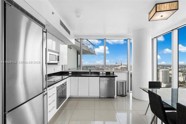 Photo - 92 SW 3rd St Unidad 92 SW 3rd St  4610