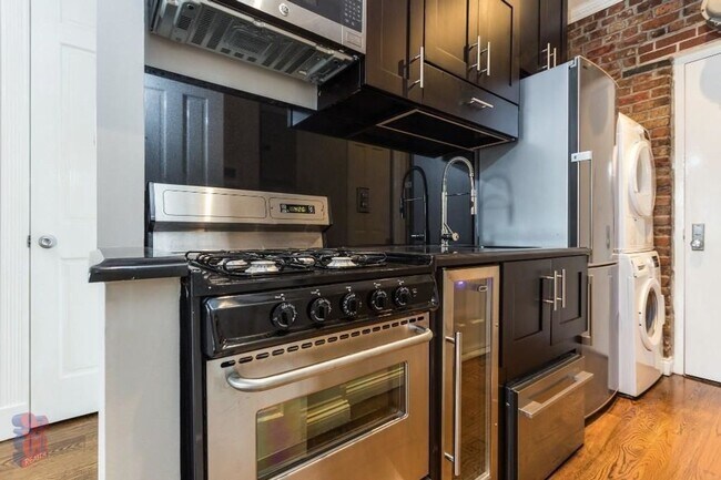 Photo - East 3rd Street Unidad 1A