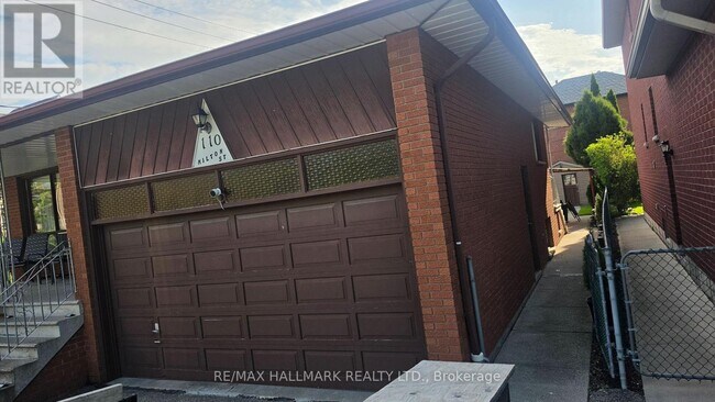 Photo - 110 Milton St