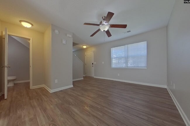 Photo - 521 Halleck Ln