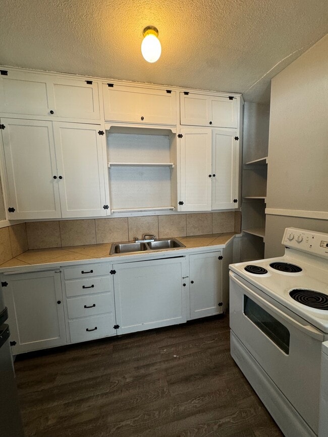 Photo - 303 N 17th St