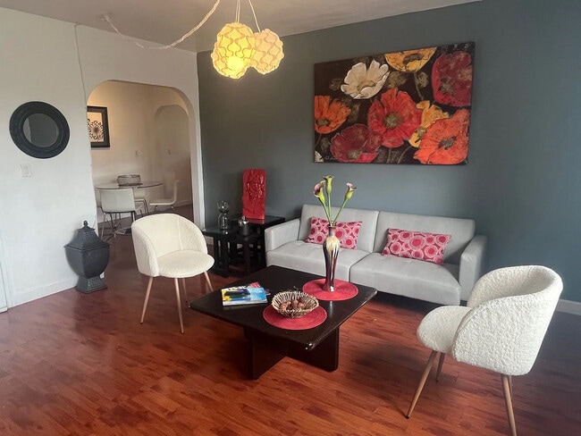 Photo - 503 75th St Unit 6