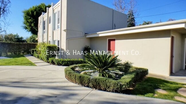 Photo - 3690 Country Club Dr