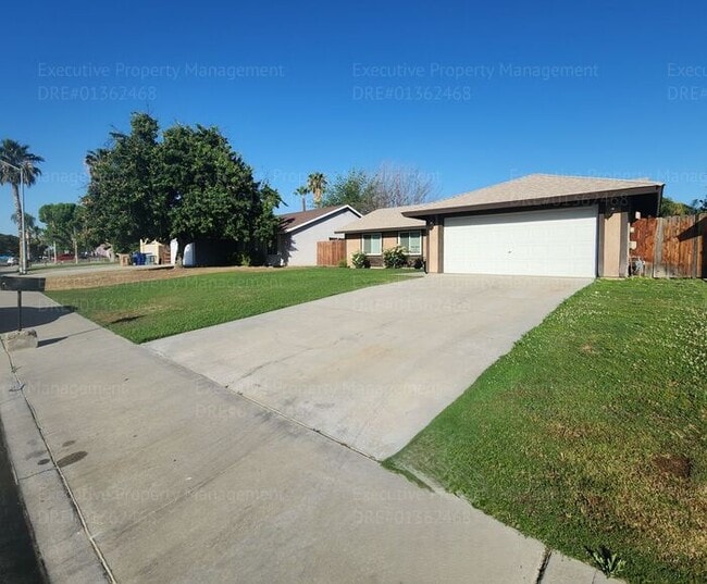 3 bedroom/ 1.75 bathroom located in southw... - 3 bedroom/ 1.75 bathroom located in southw... Casa